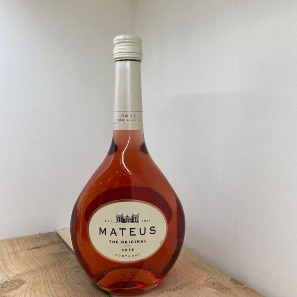 Mateus rose